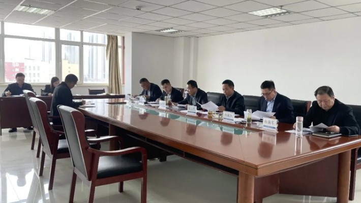 装备公司召开党委理论学习中心组学习（扩大）会议